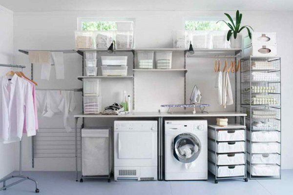 Organize a laundry room at home -